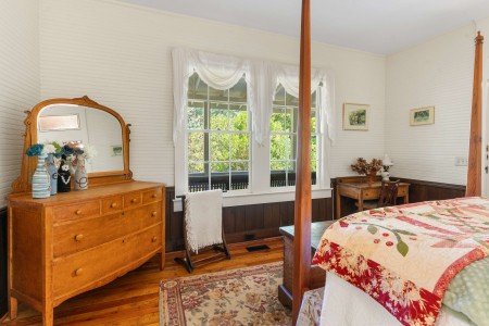 Beadboard Room